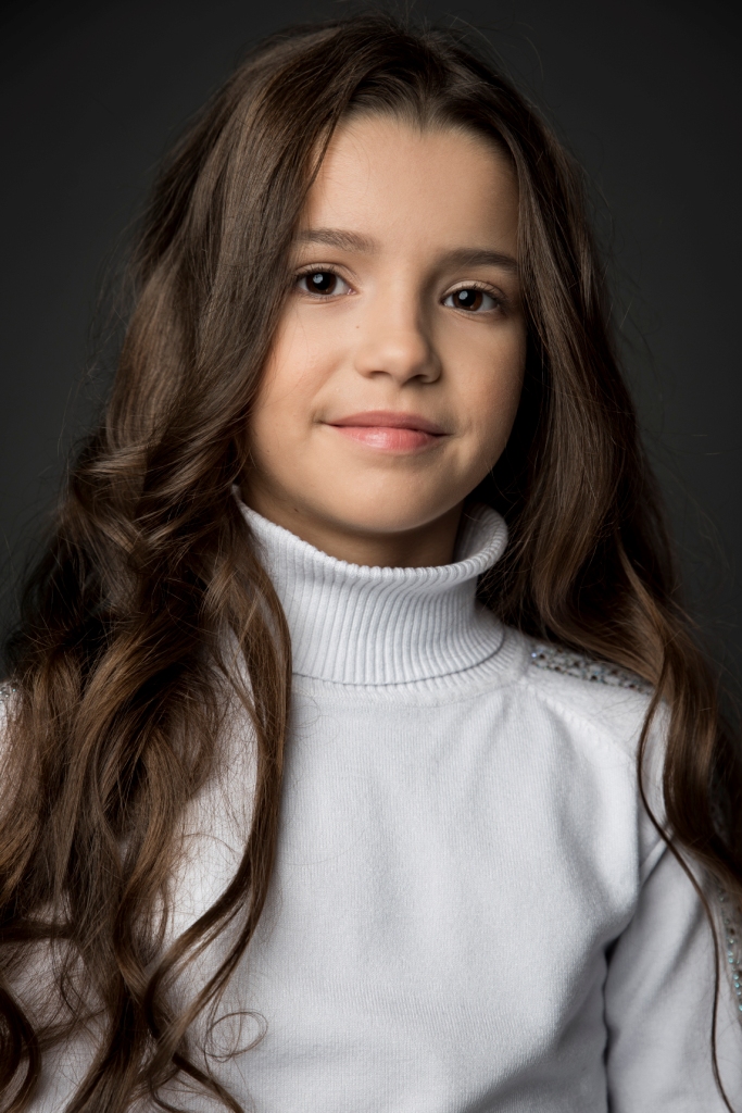 Милена Кристофоль - аккредитованная модель для участия в подиумных показах на Междунродной Детской Неделе моды